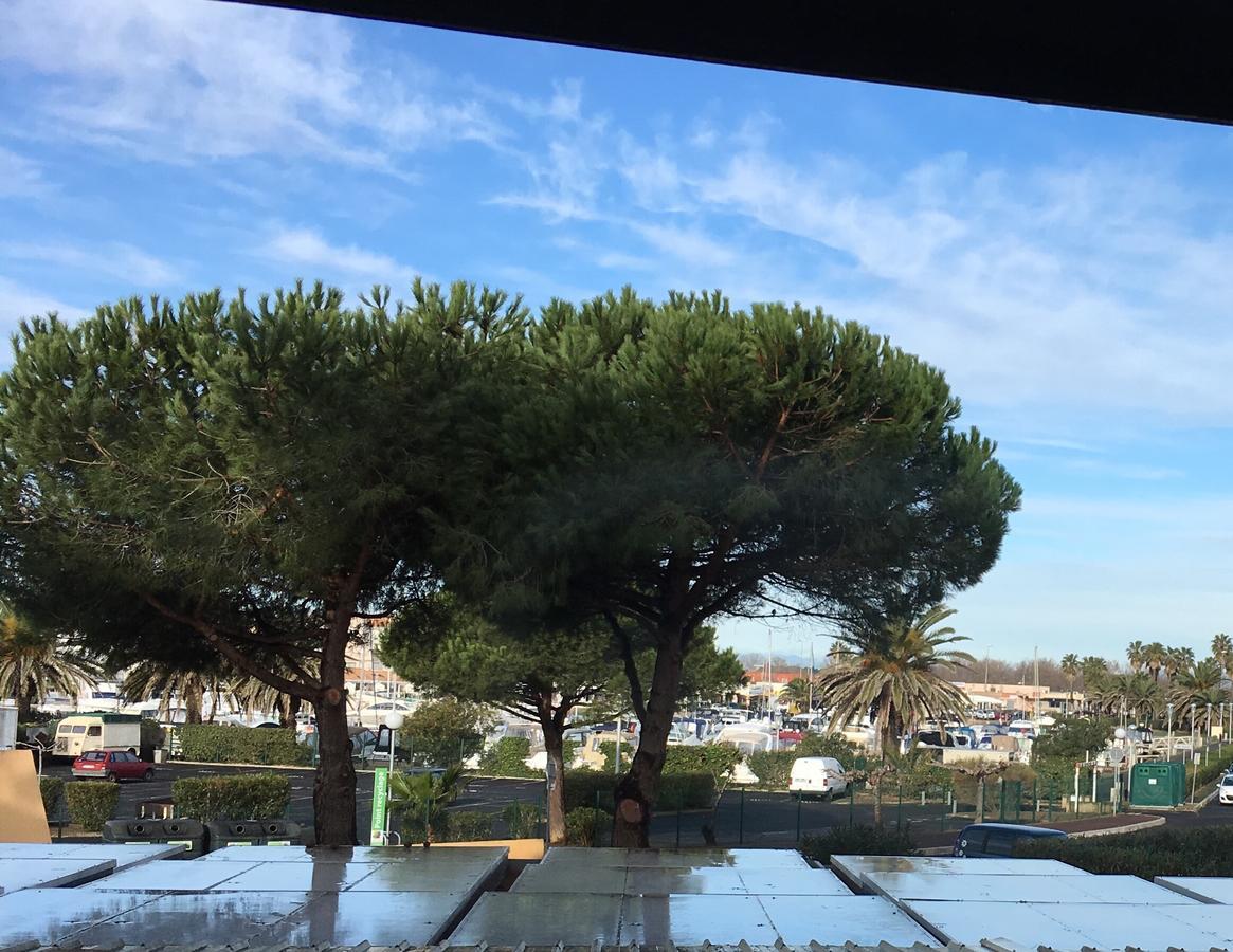 Au Coeur Du Village Naturiste Agde Exteriér fotografie